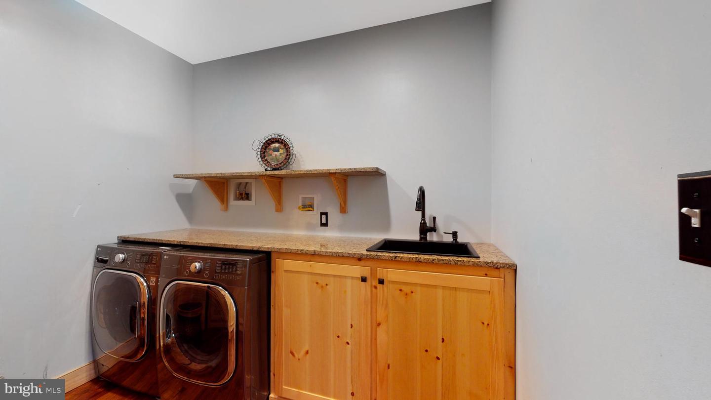 901 Crum Creek Property Photo 74