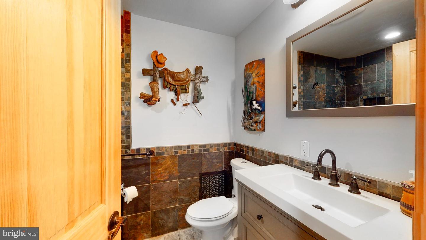 901 Crum Creek Property Photo 76