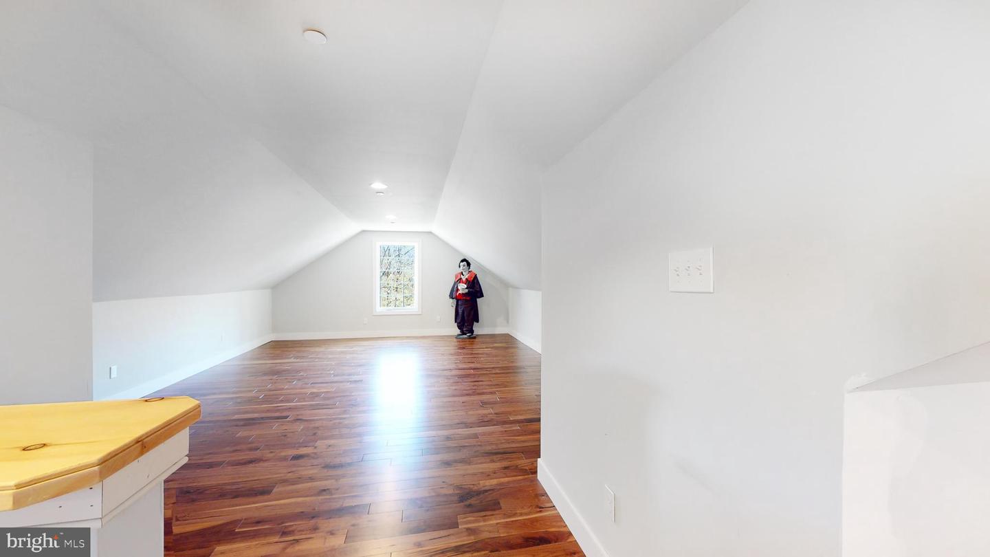 901 Crum Creek Property Photo 77