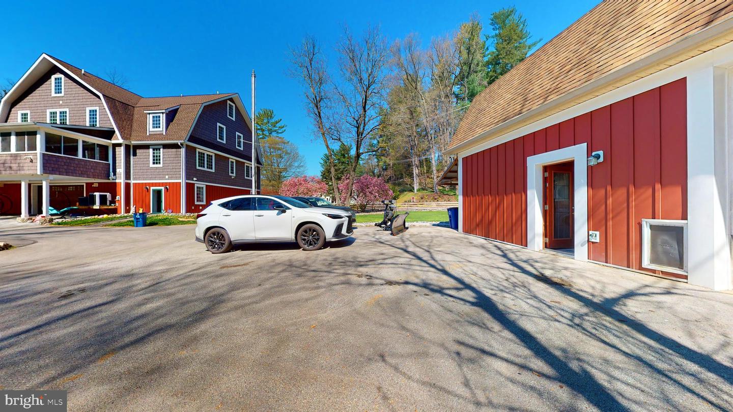 901 Crum Creek Property Photo 100