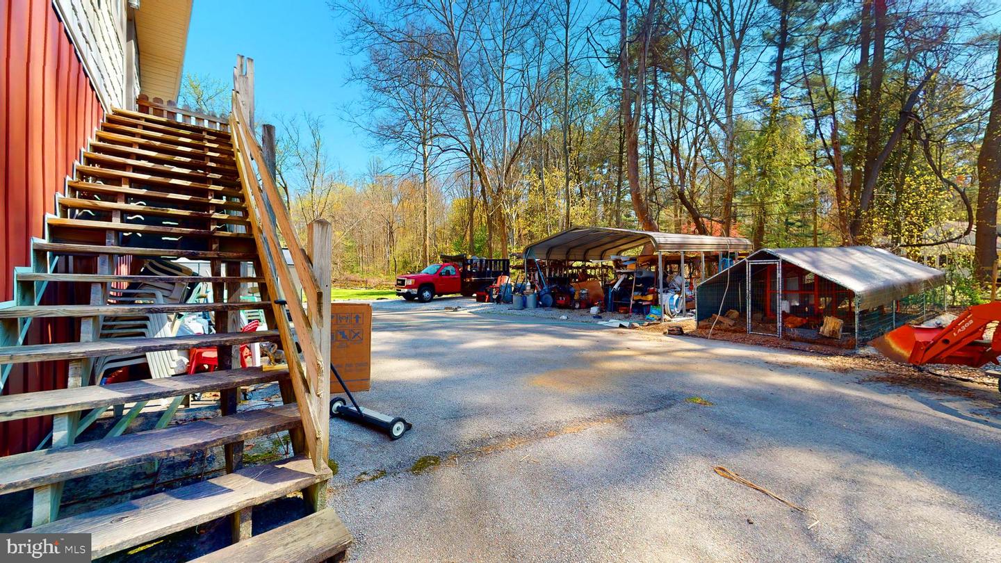 901 Crum Creek Property Photo 102