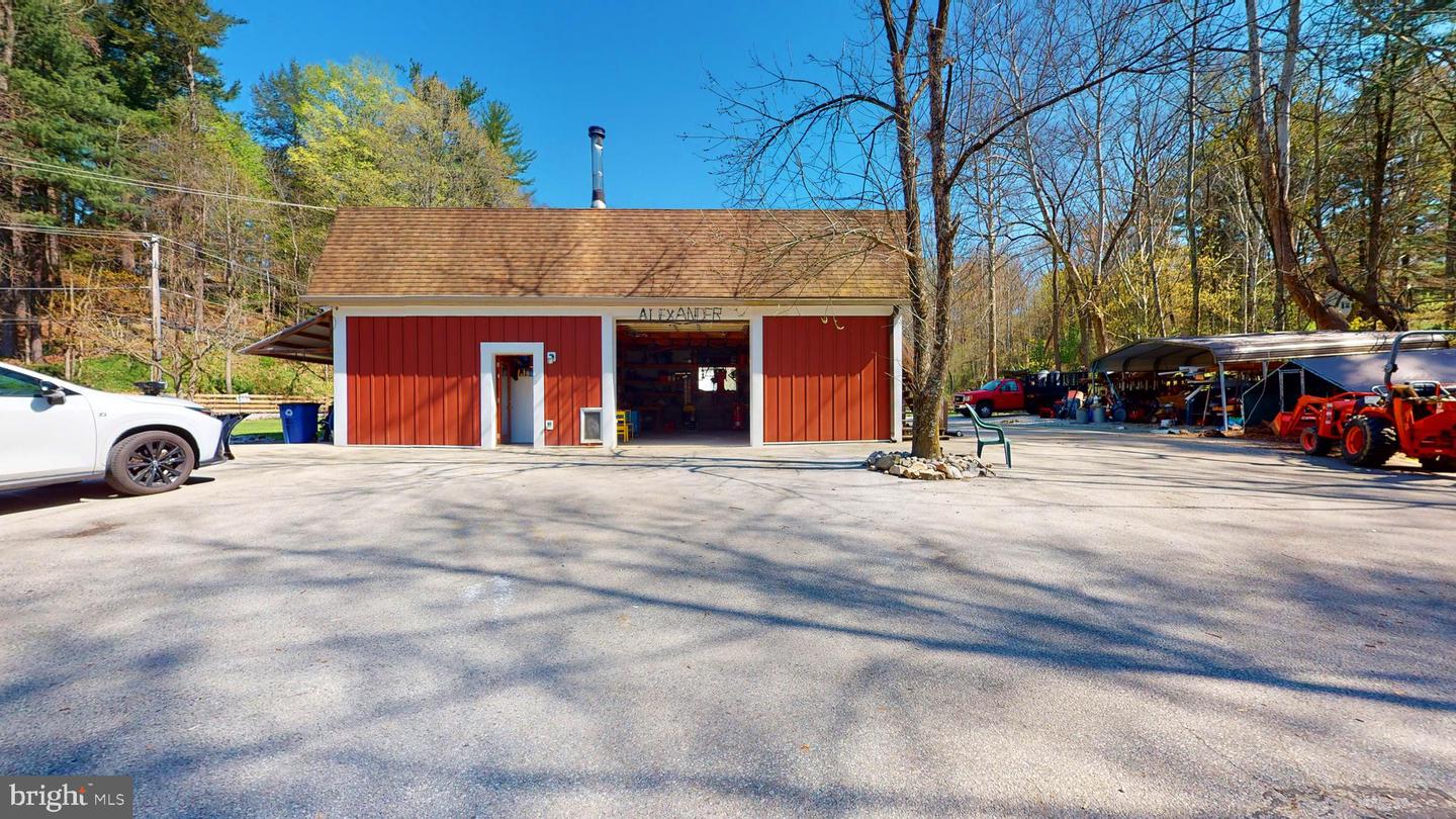 901 Crum Creek Property Photo 103