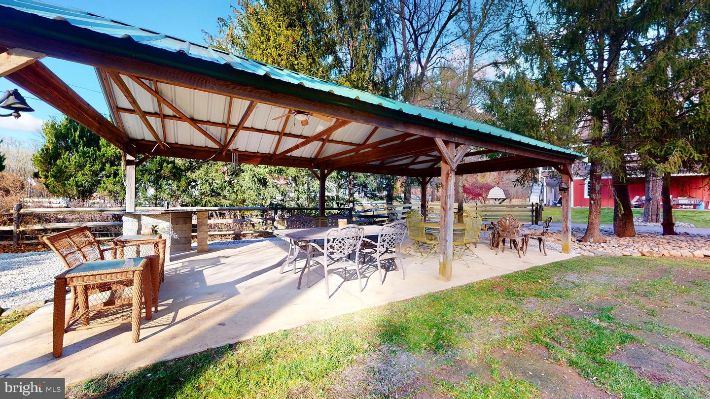 901 Crum Creek Property Photo 110