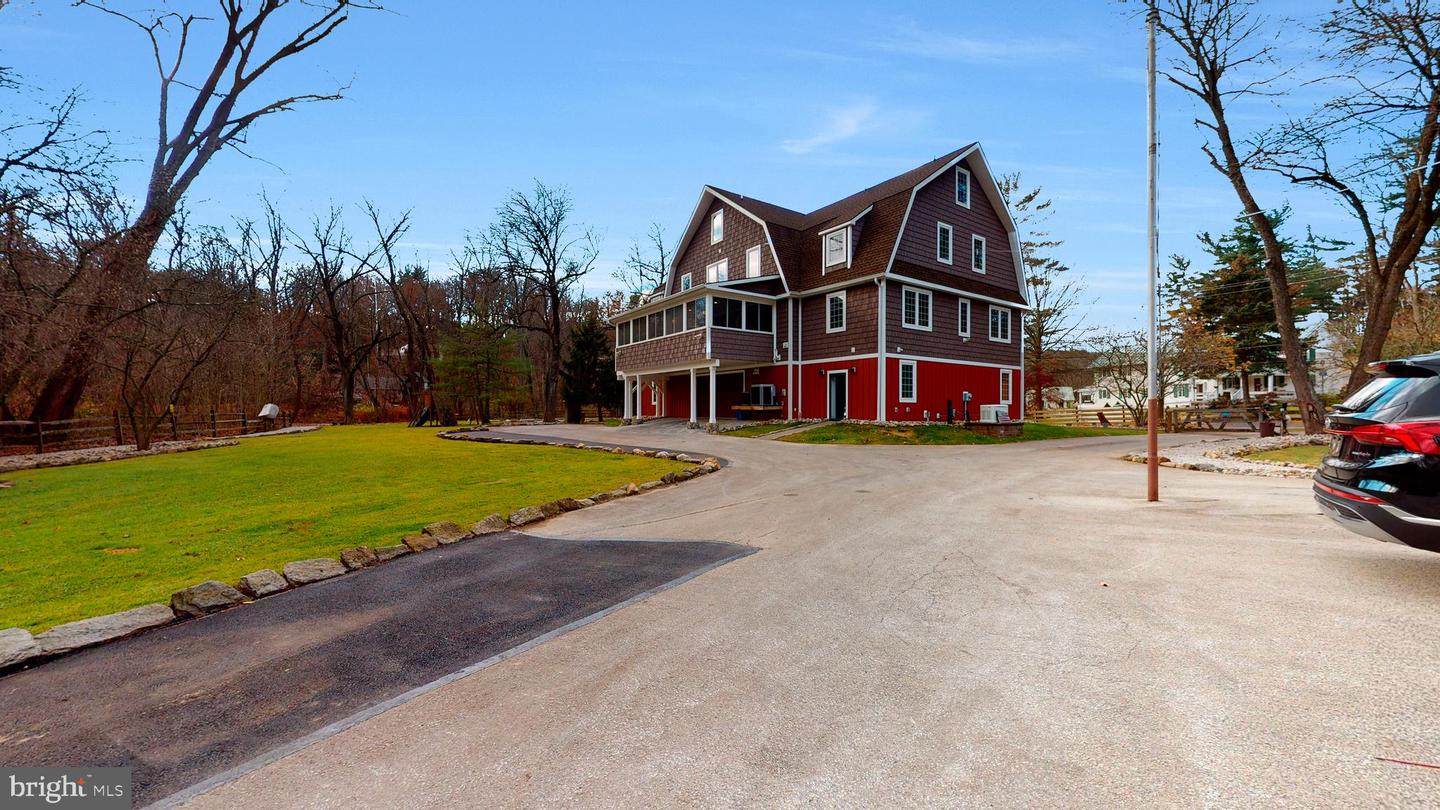 901 Crum Creek Property Photo 116