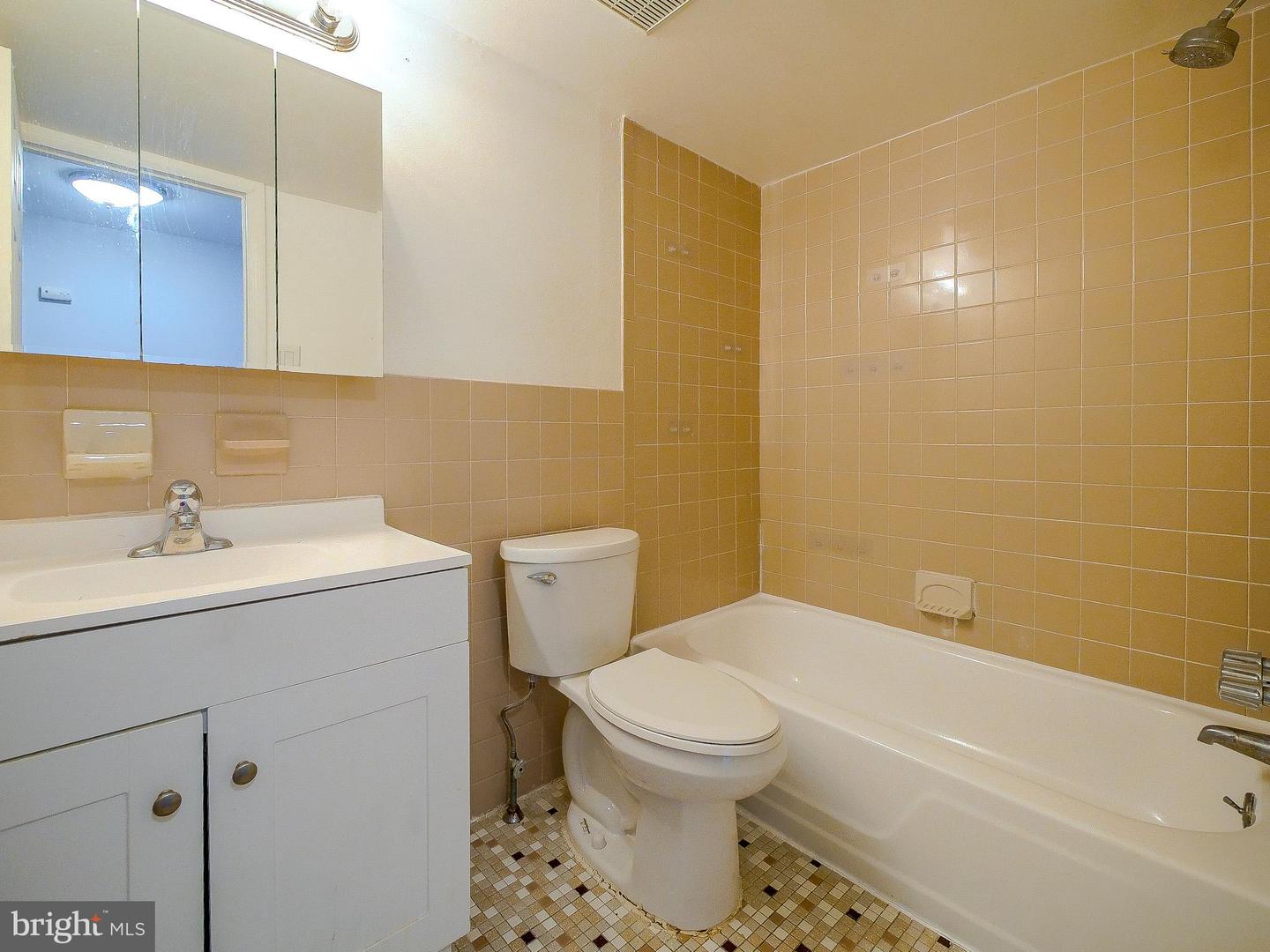 318 Edmonds Ave Property Photo 14