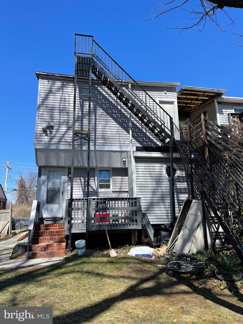 1127 Woodland Ave Property Photo 11