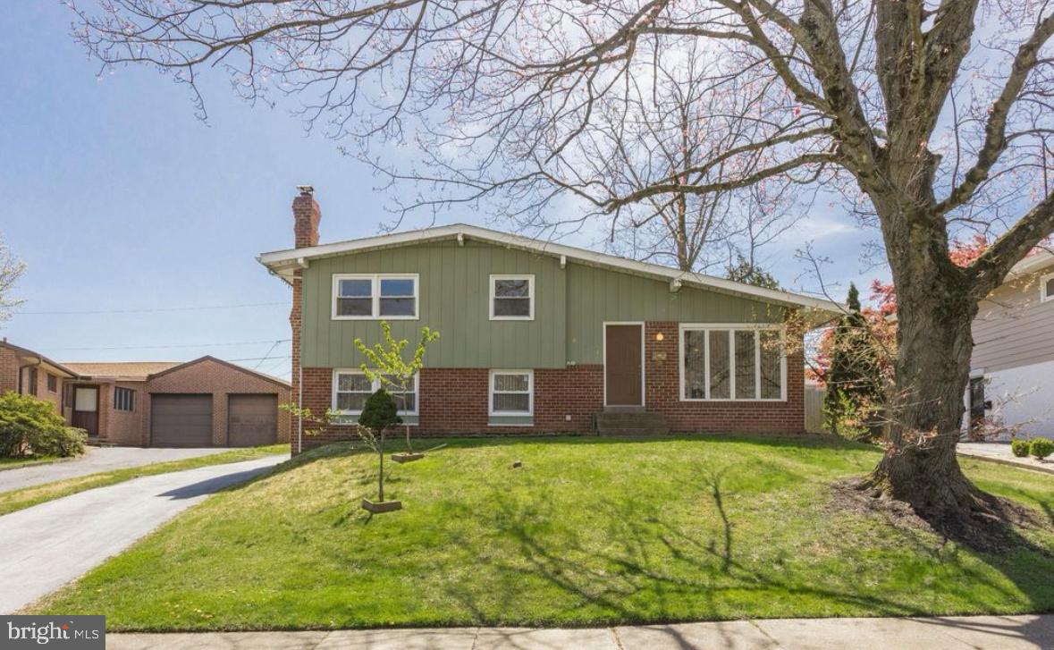 631 S Central Blvd Property Photo