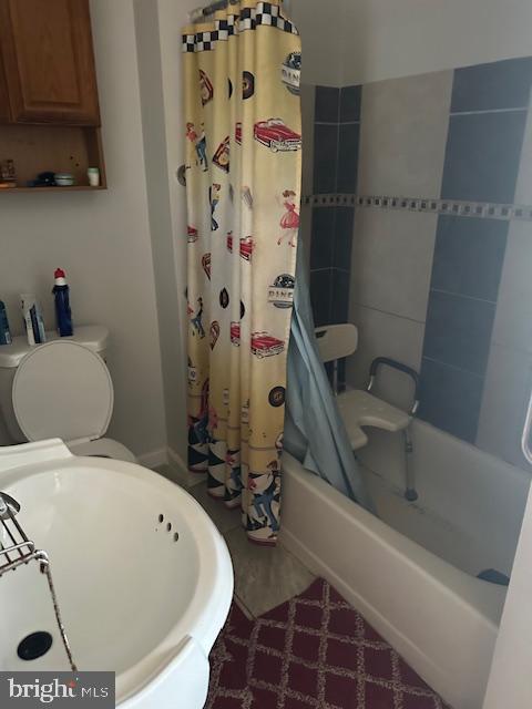 1112 Elmwood Ave Property Photo 8