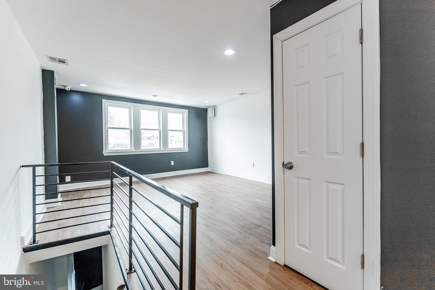27 Chester Pike Property Photo
