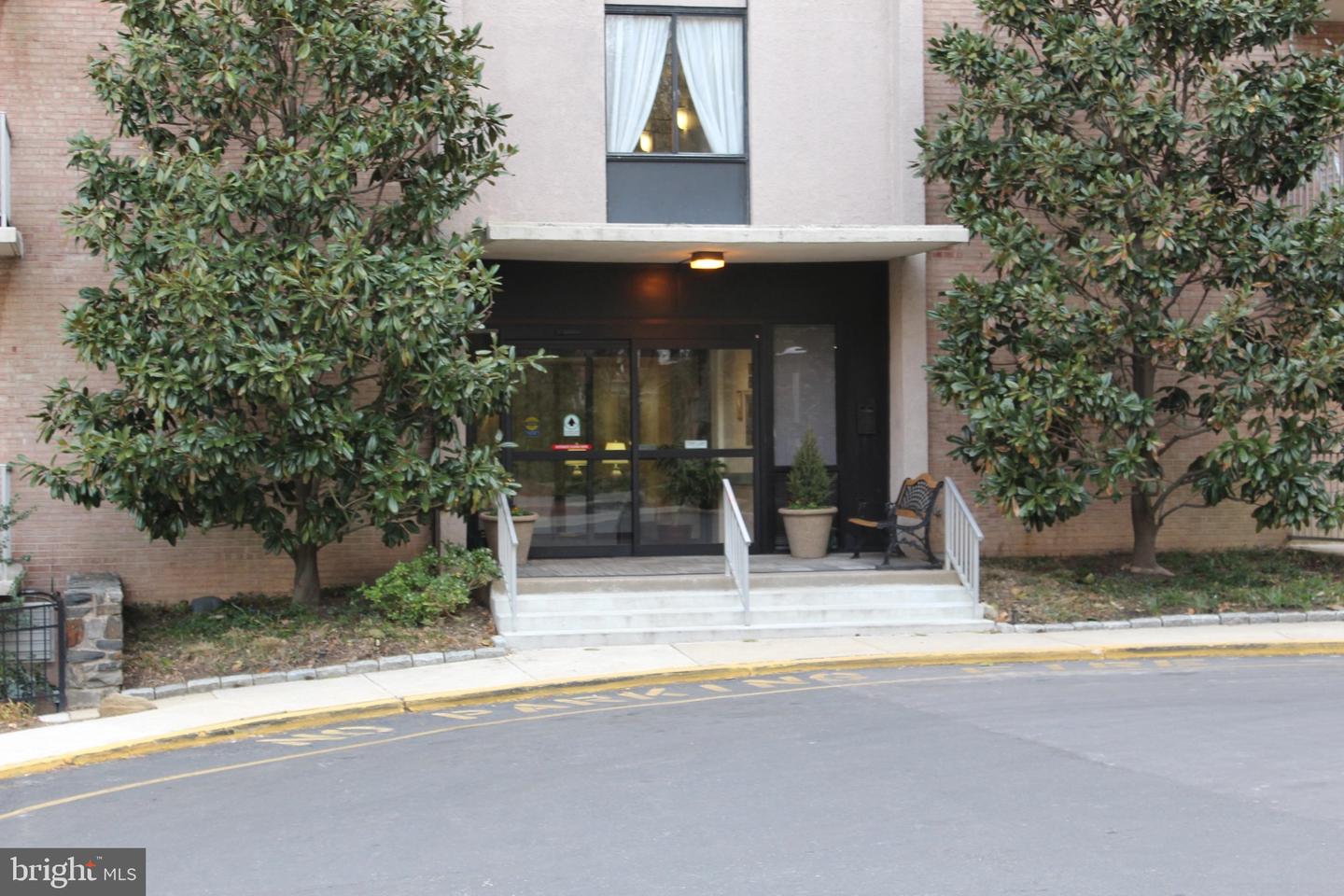 801 Yale Ave #615 Property Photo 2