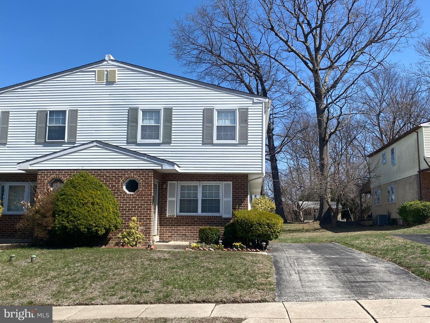 1023 Meeth St Property Photo 2