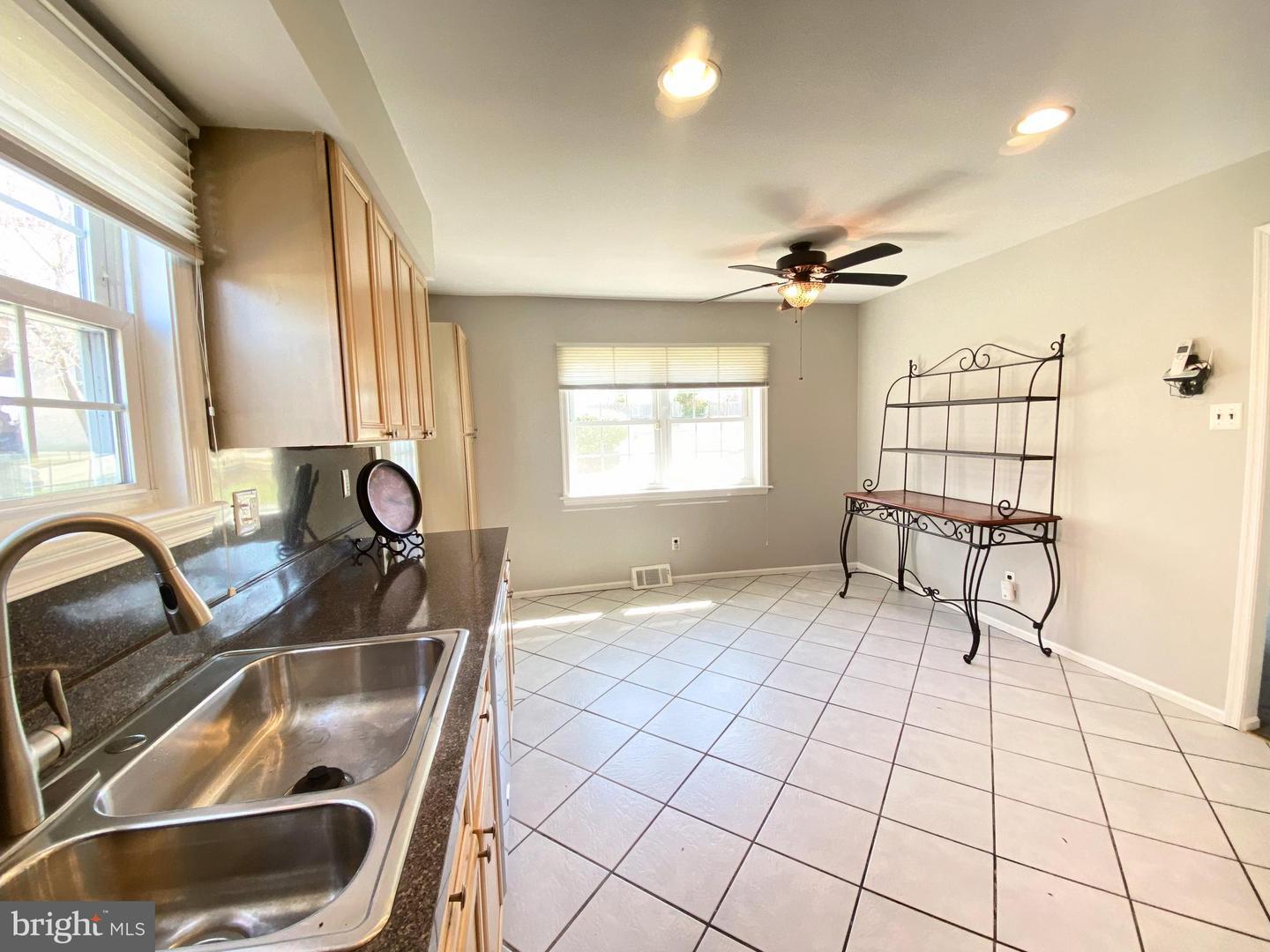 1023 Meeth St Property Photo 11