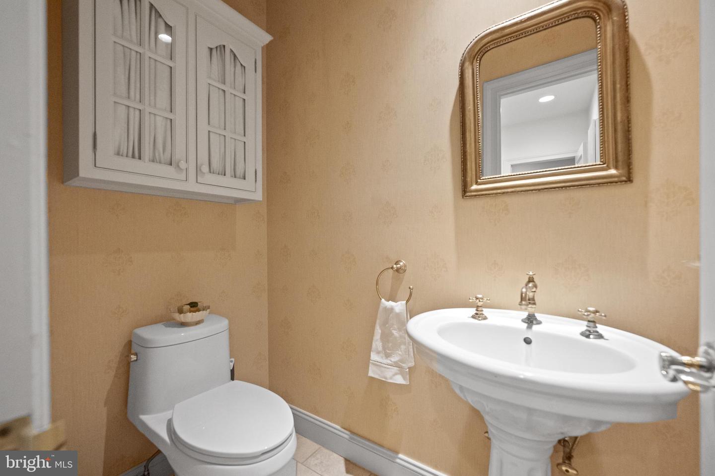 599 Longchamps Dr Property Photo 20