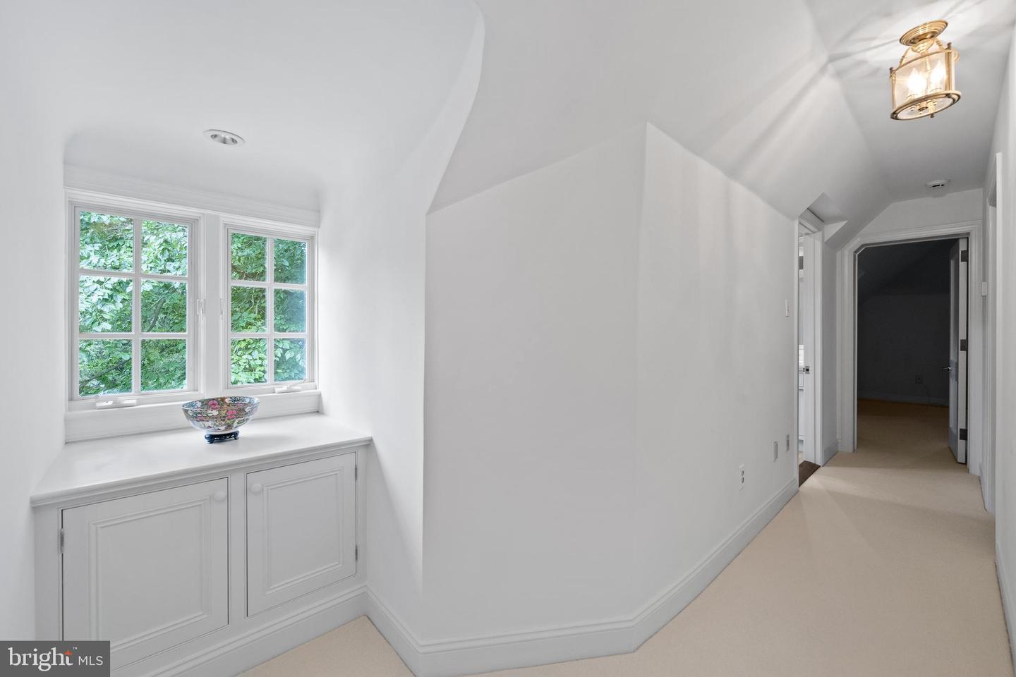 599 Longchamps Dr Property Photo 26