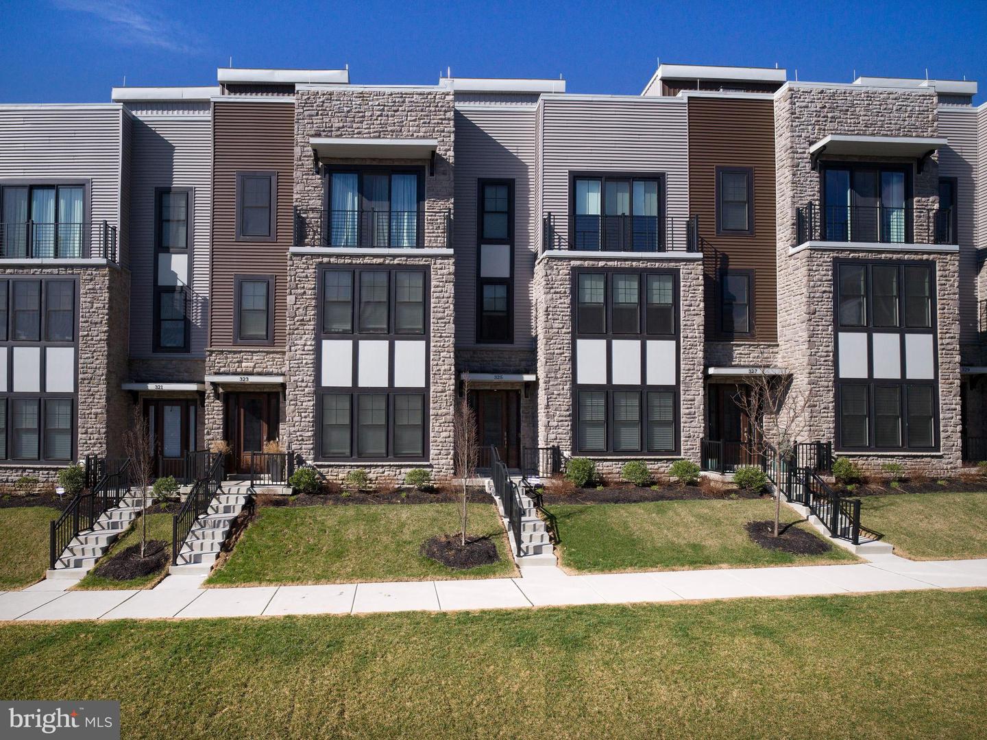 325 Horseshoe Trl Property Photo 1