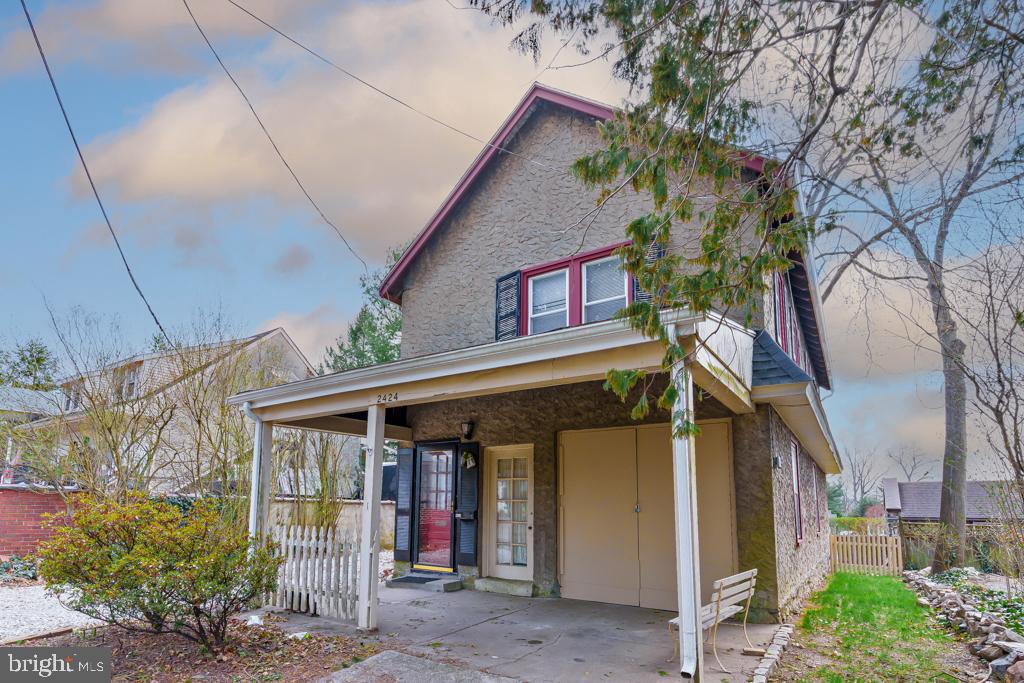 2424 Delchester Rd Property Photo 1