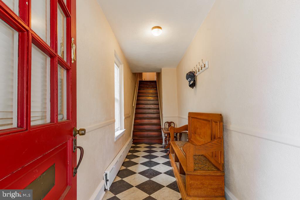 2424 Delchester Rd Property Photo 4