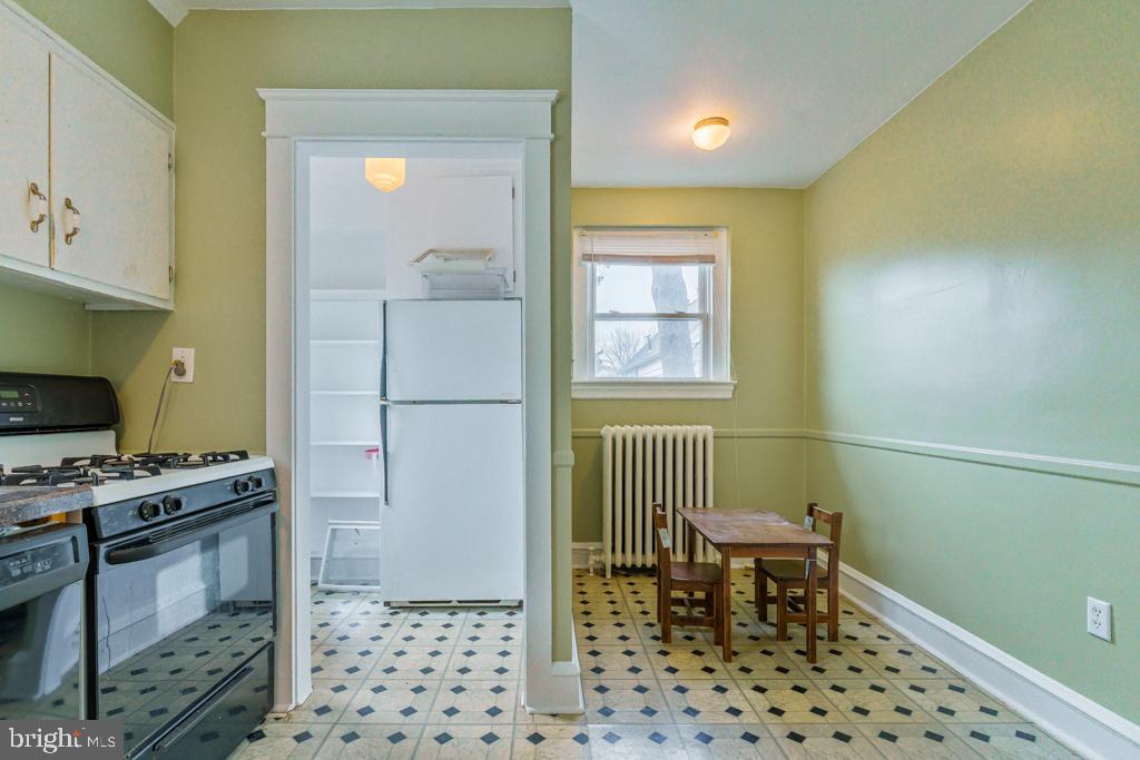 2424 Delchester Rd Property Photo 8