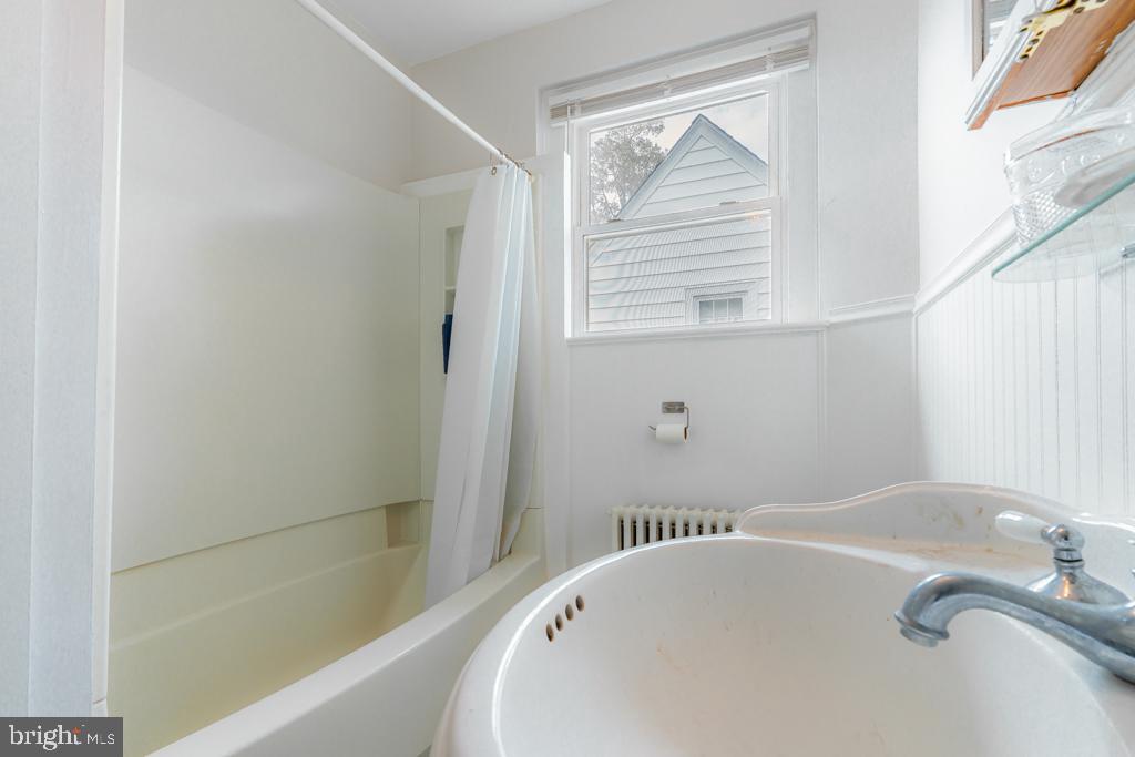 2424 Delchester Rd Property Photo 16