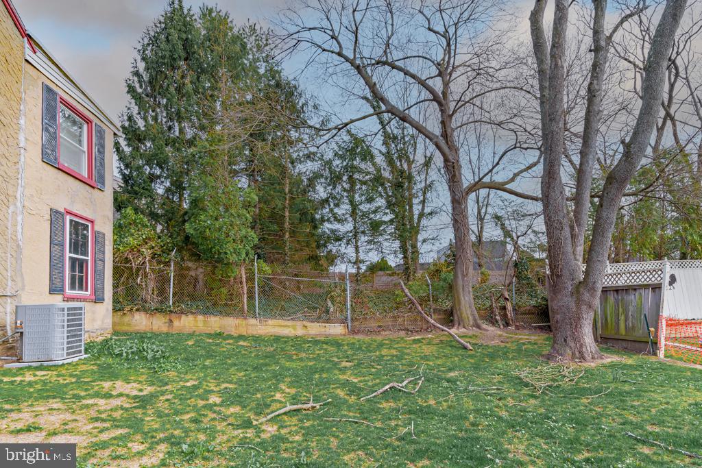 2424 Delchester Rd Property Photo 18