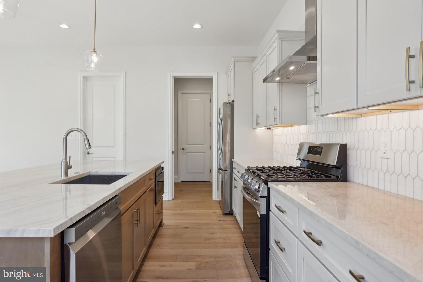 605 S Orange Street Property Photo 15