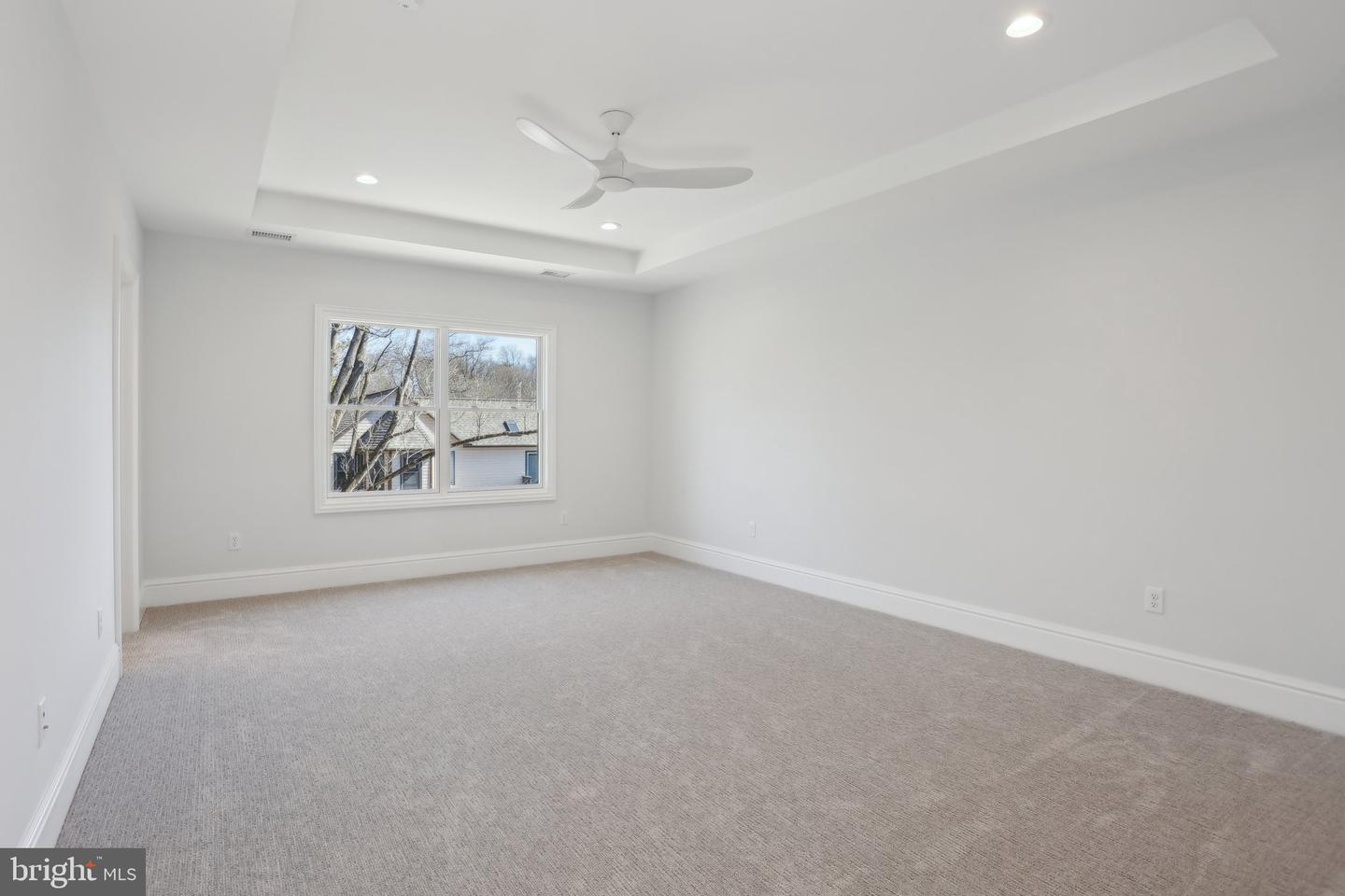 605 S Orange Street Property Photo 17