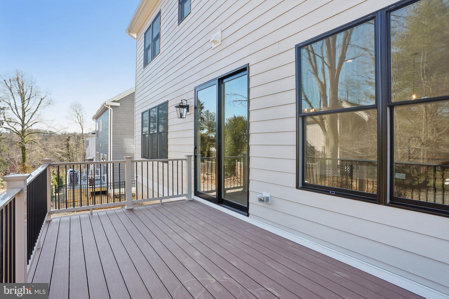 605 S Orange Street Property Photo 40