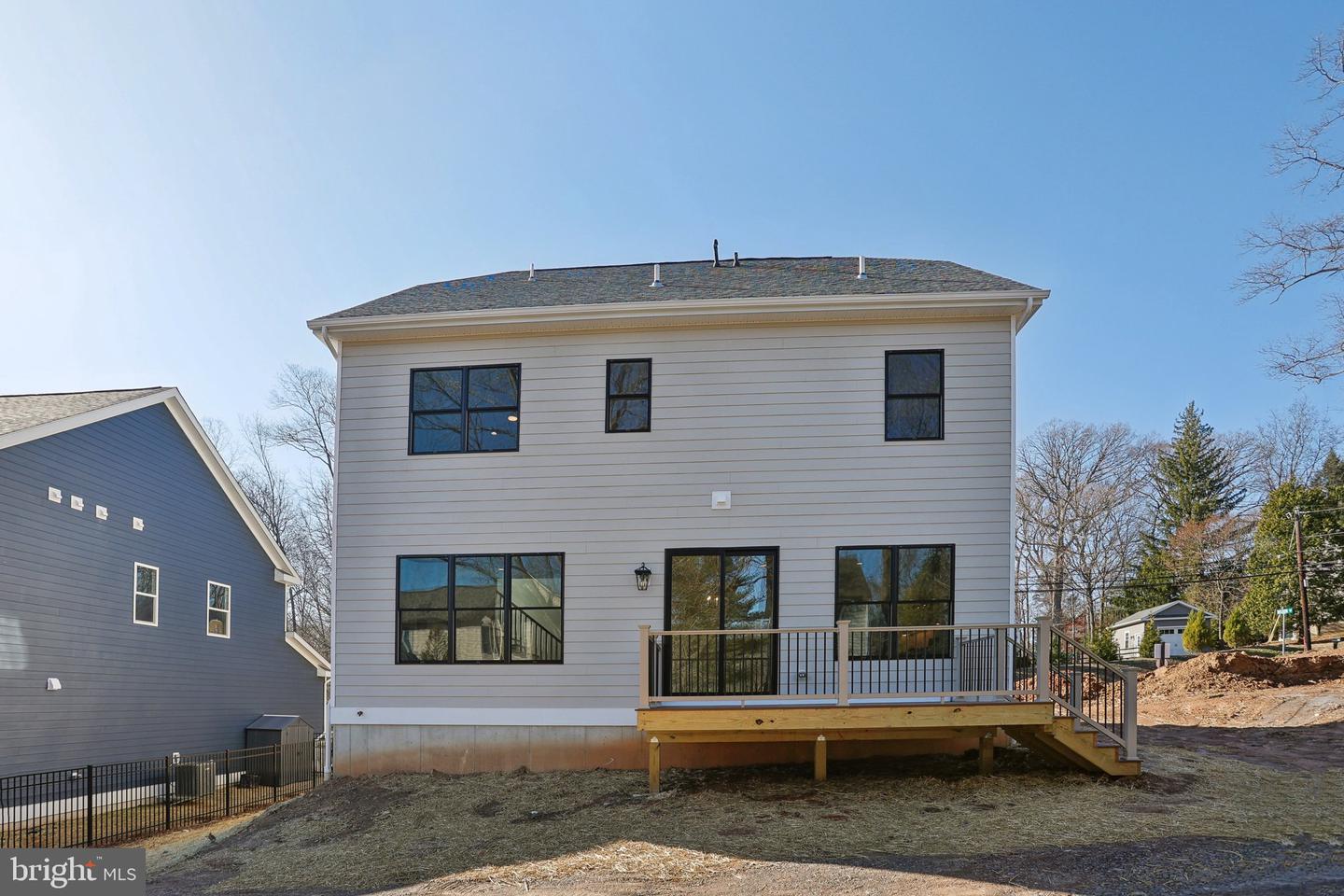 605 S Orange Street Property Photo 41