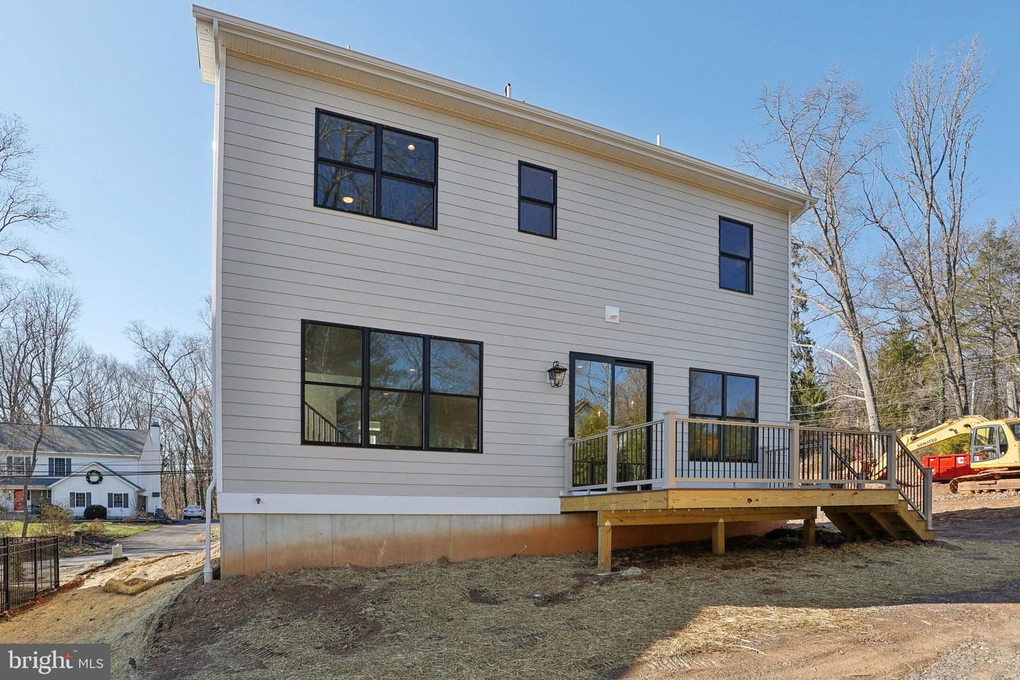 605 S Orange Street Property Photo 42