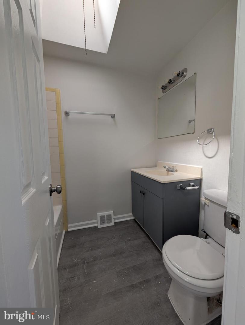1692 Powell Rd Property Photo 14