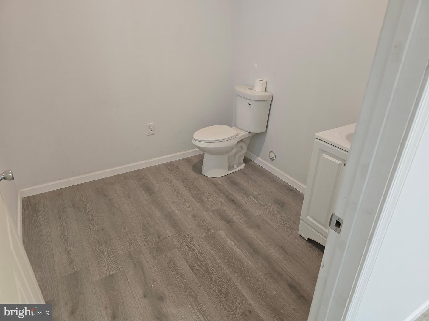 1401 Chester Pike Property Photo 6