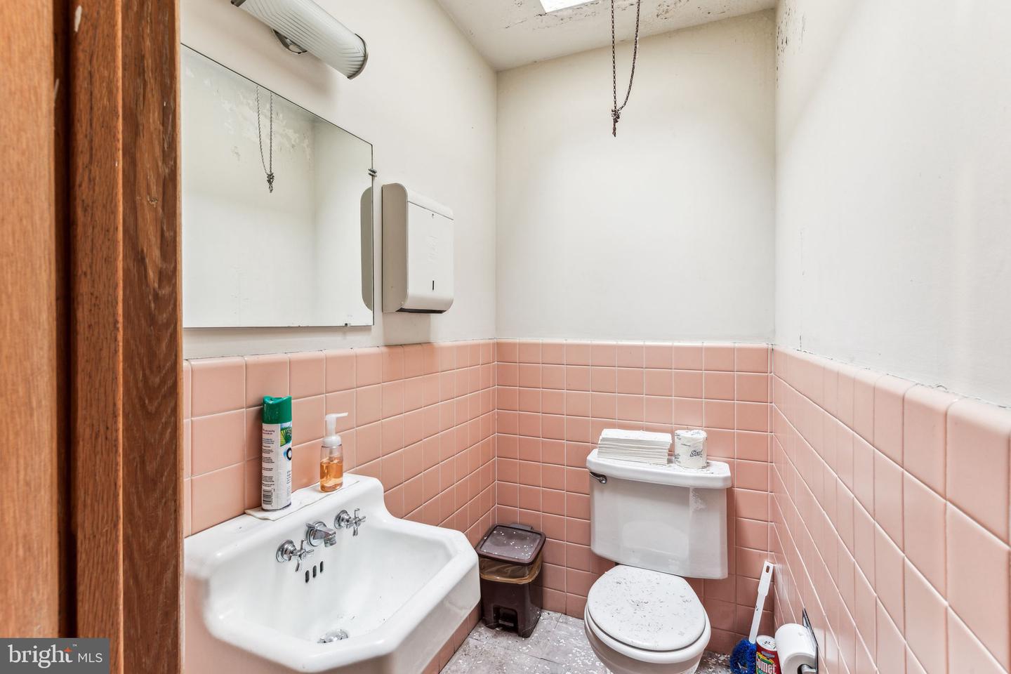 1453 Edgmont Ave Property Photo 25
