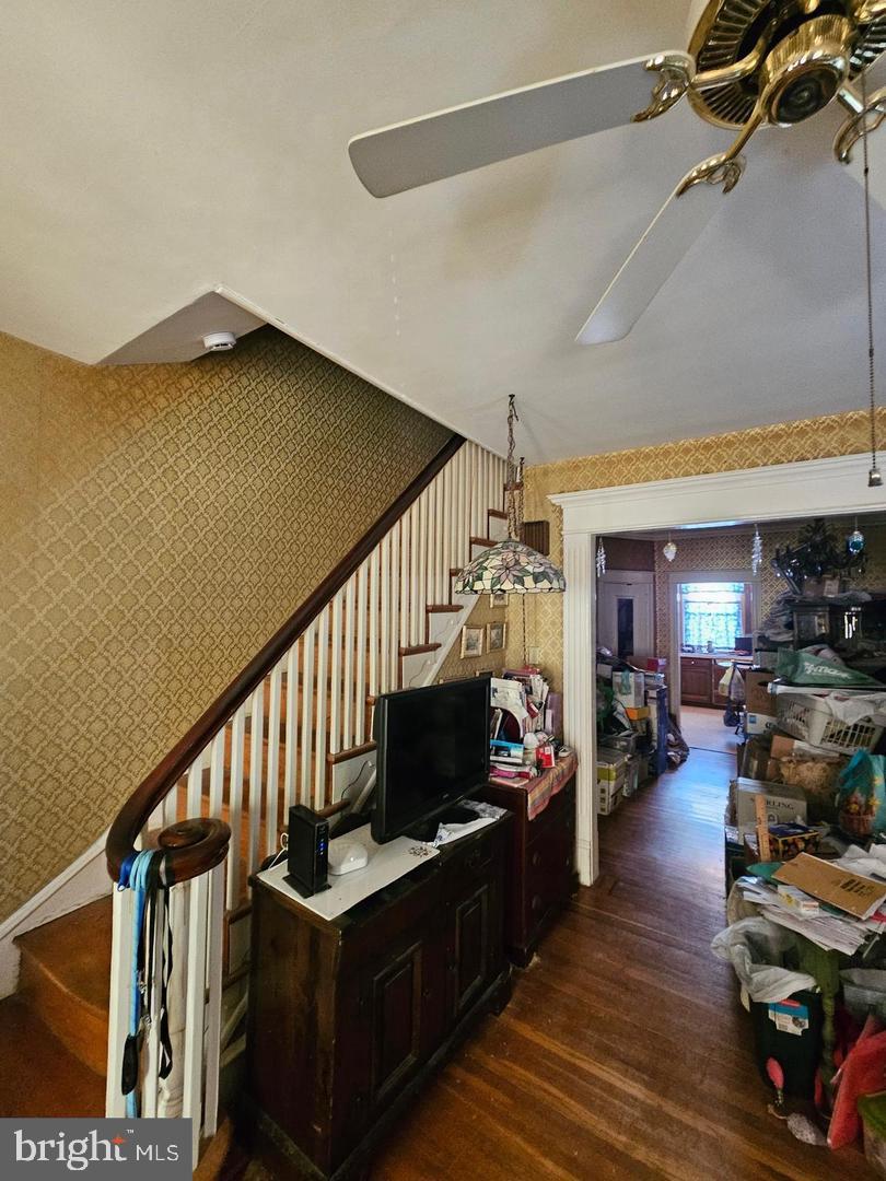 207 Avon Rd Property Photo 2