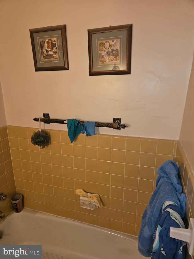 207 Avon Rd Property Photo 6