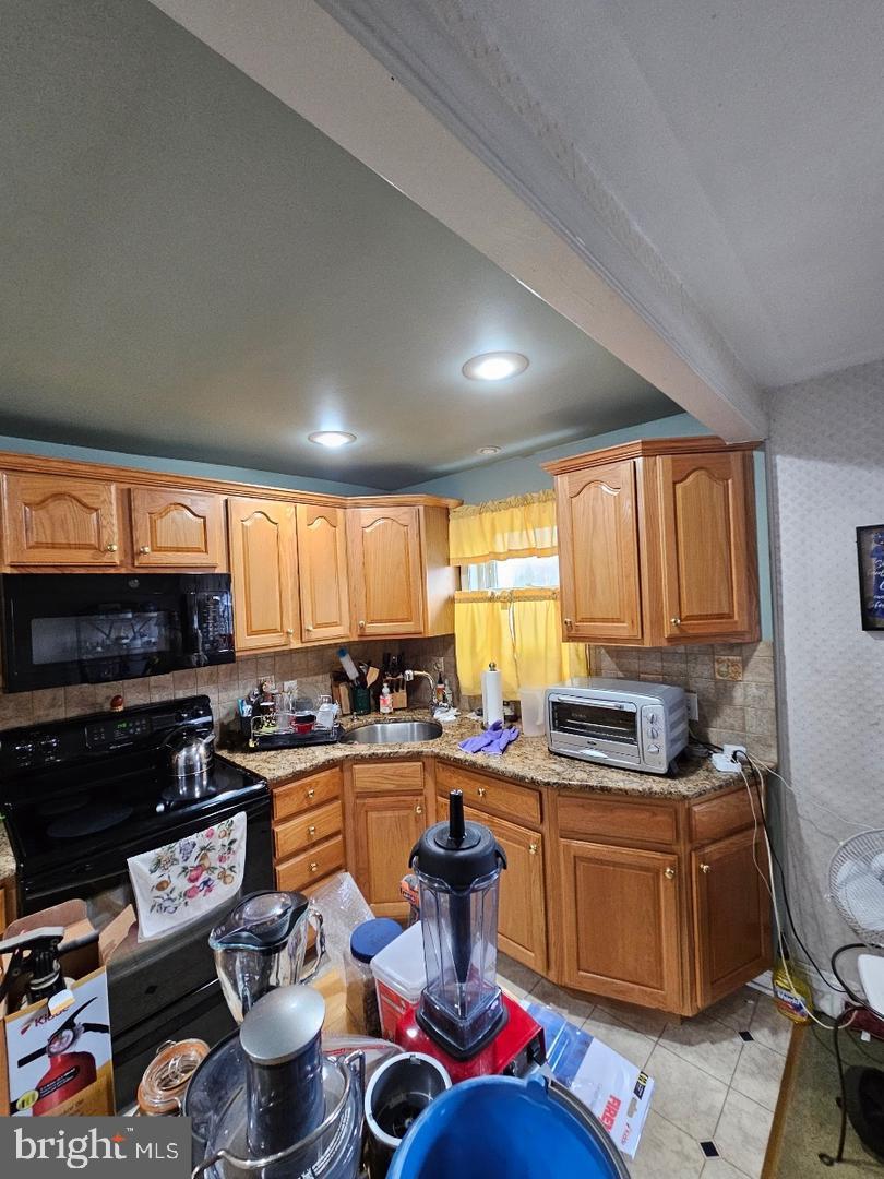 207 Avon Rd Property Photo 16