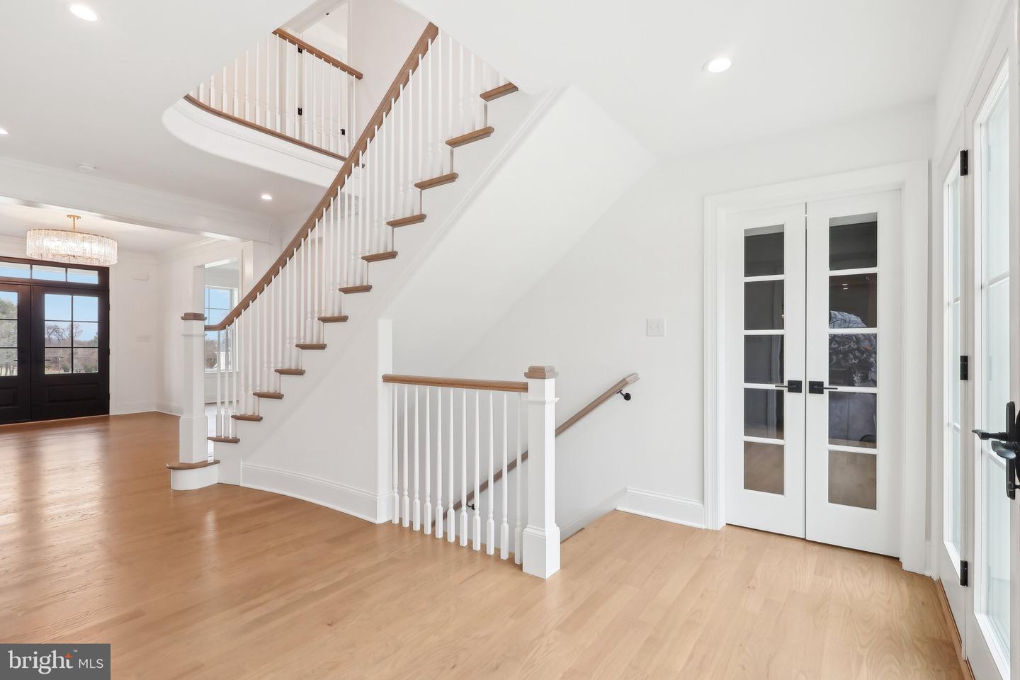 34 Oakland Rd #c2 Property Photo 6