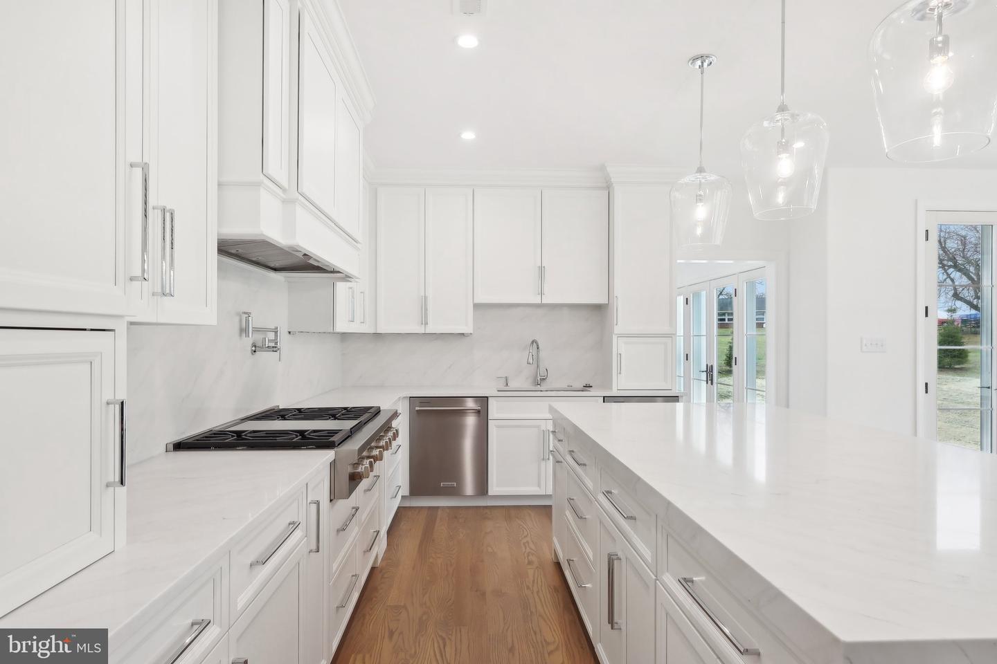 34 Oakland Rd #c2 Property Photo 9