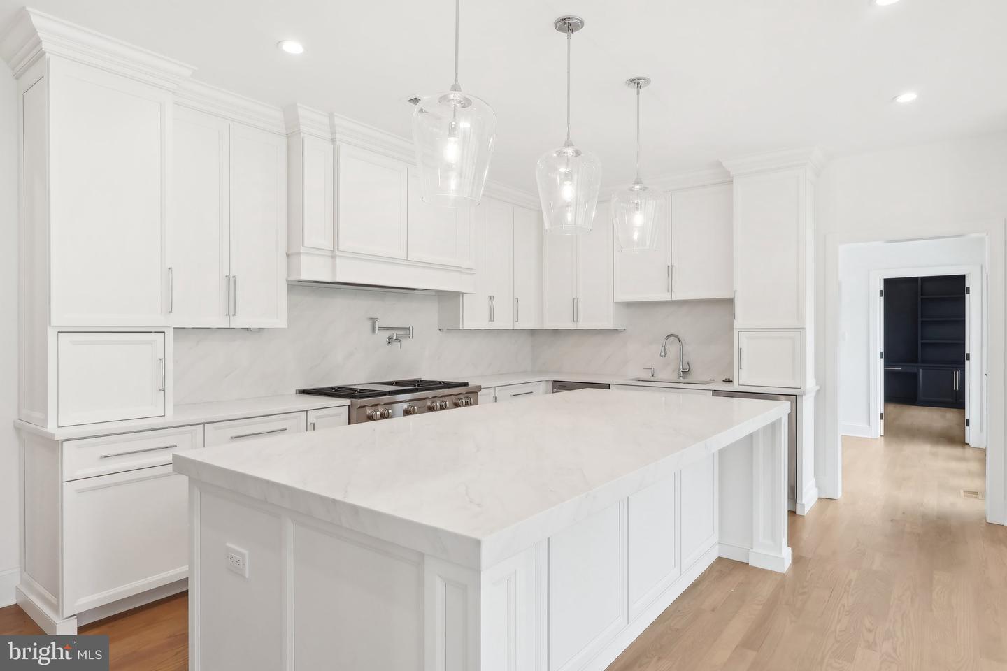 34 Oakland Rd #c2 Property Photo 11