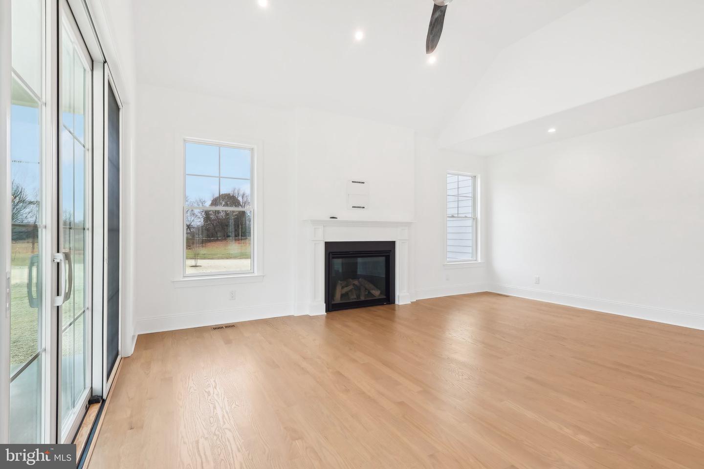 34 Oakland Rd #c2 Property Photo 23
