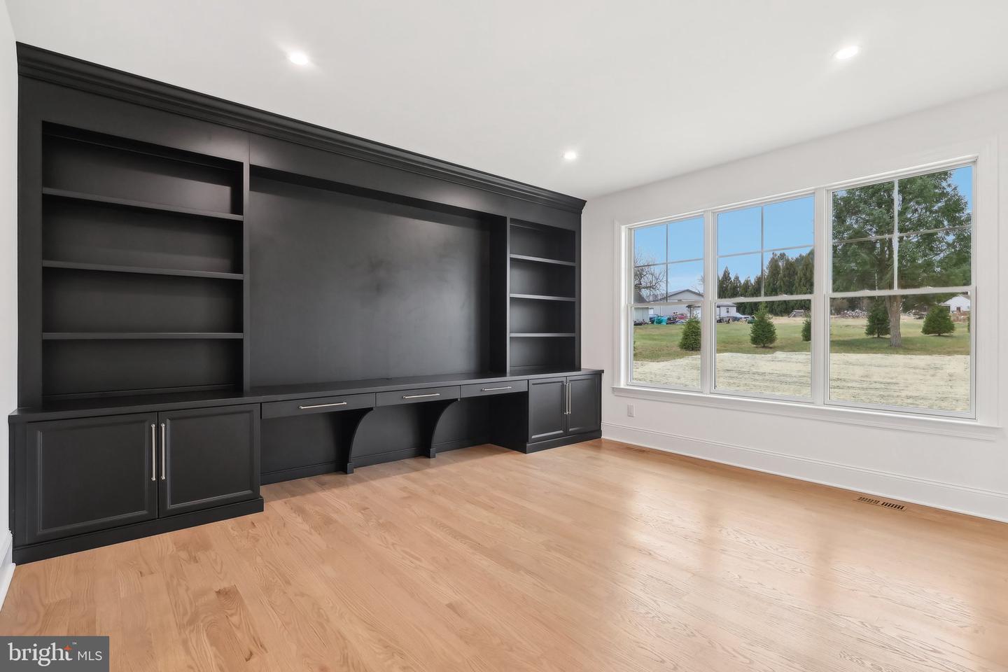 34 Oakland Rd #c2 Property Photo 25