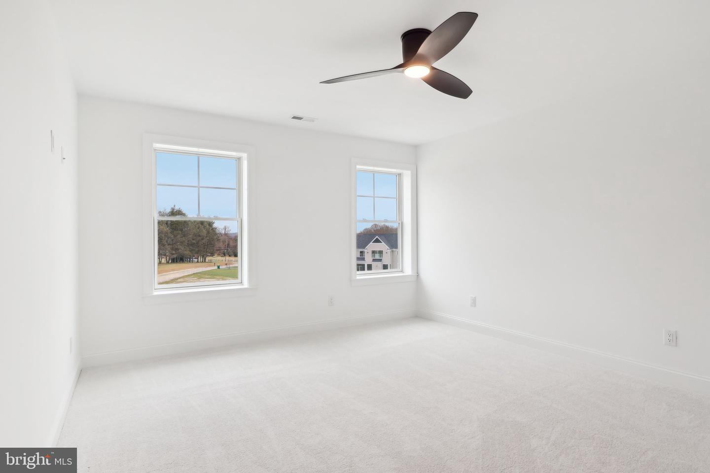 34 Oakland Rd #c2 Property Photo 40