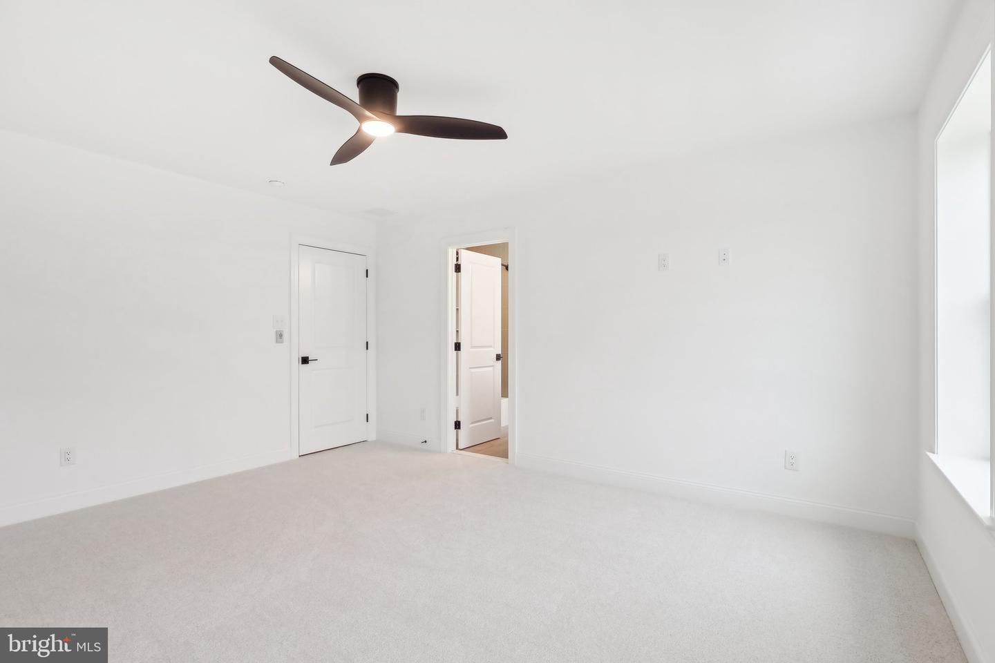 34 Oakland Rd #c2 Property Photo 44