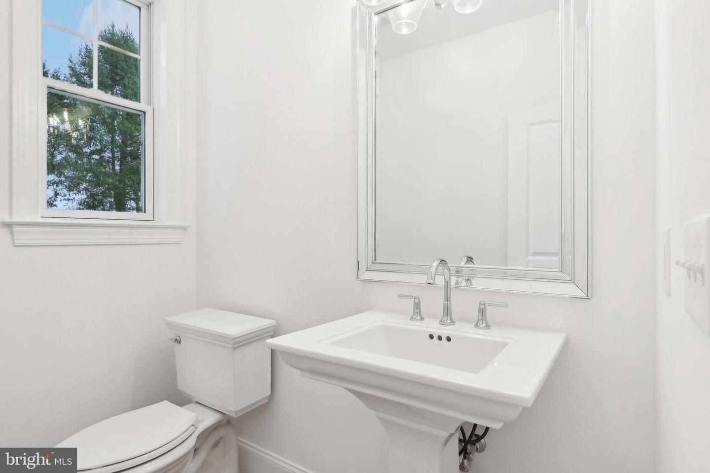 34 Oakland Rd #c2 Property Photo 46