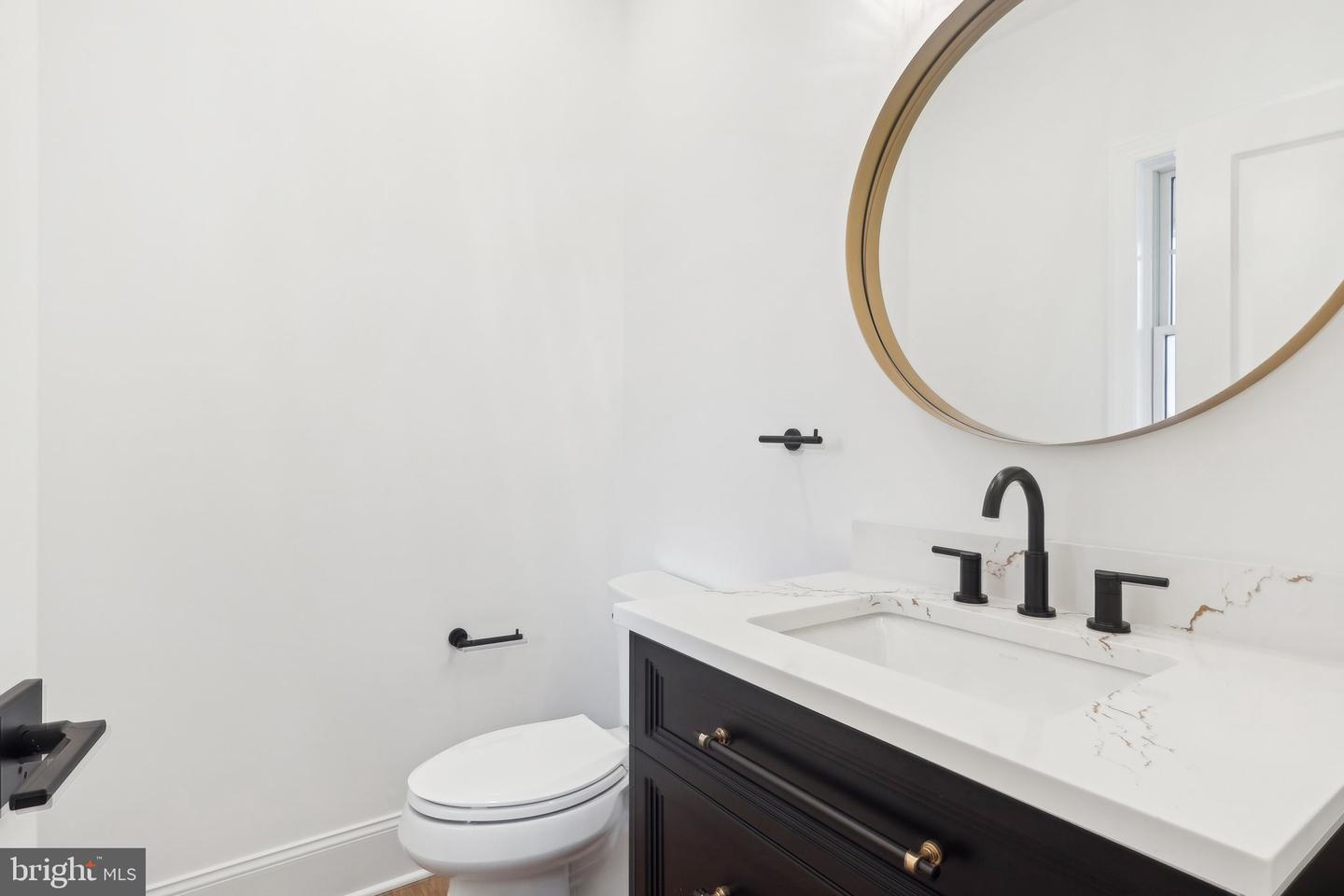 34 Oakland Rd #c2 Property Photo 54