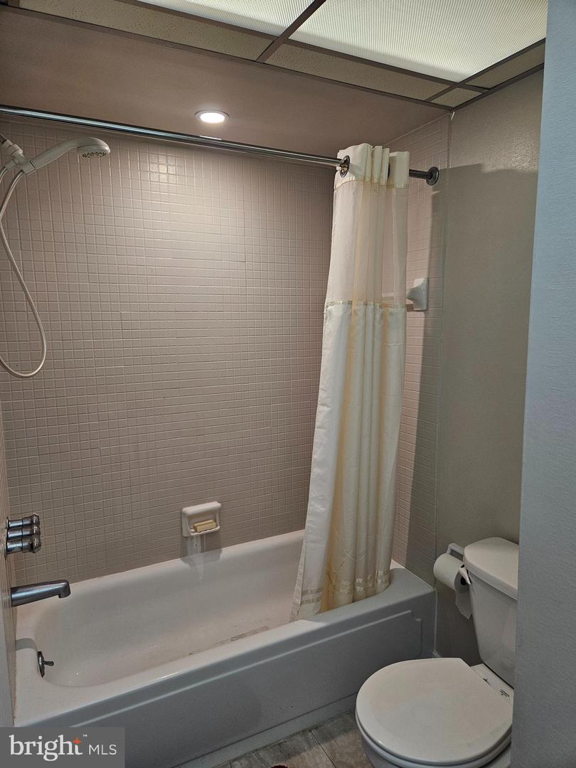 801 Yale Ave #728 Property Photo 9