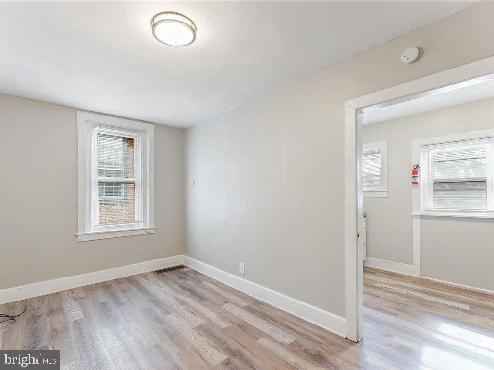 9 8th St Property Photo 13