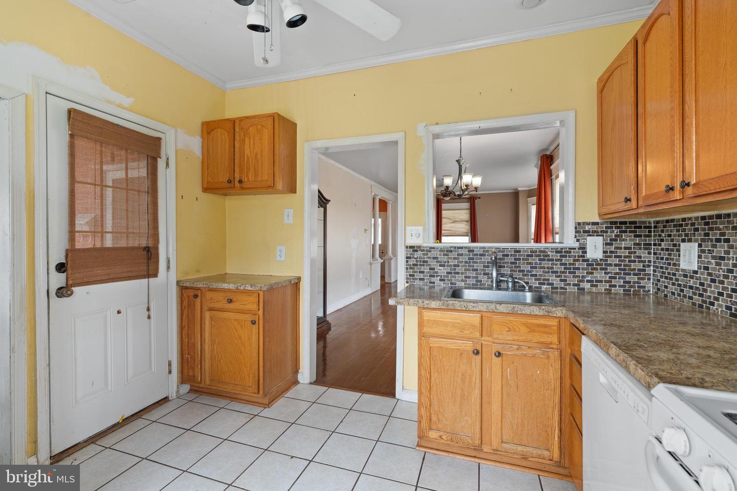 320 W Providence Rd Property Photo 10