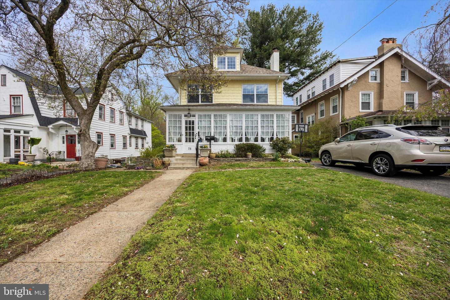 75 W Stratford Ave Property Photo