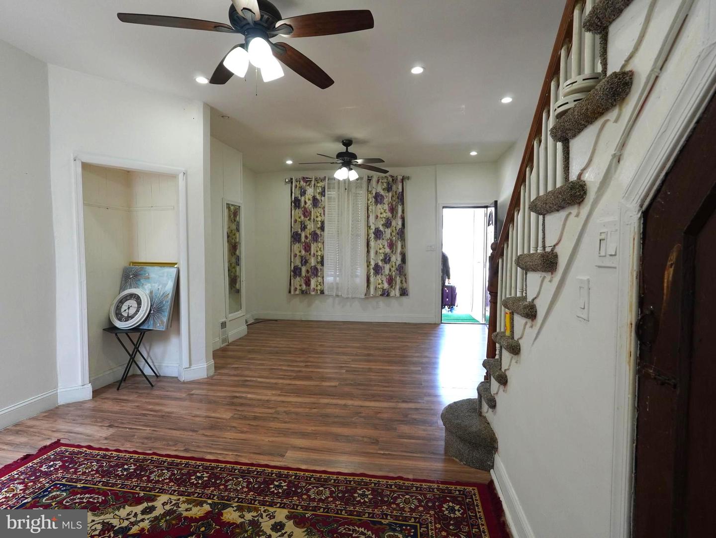 54 N Macdade Blvd Property Photo 4