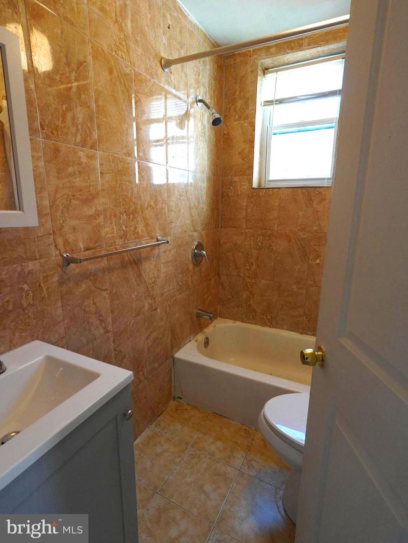 54 N Macdade Blvd Property Photo 13